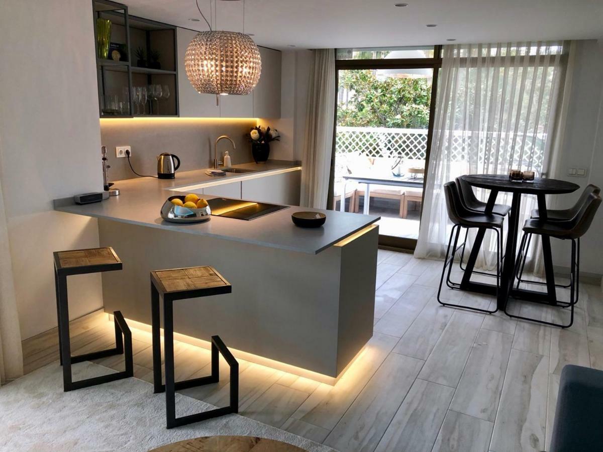 Luxury Apartment In La Isla, Walking Distance To Puerto Banus Marbella Exterior foto