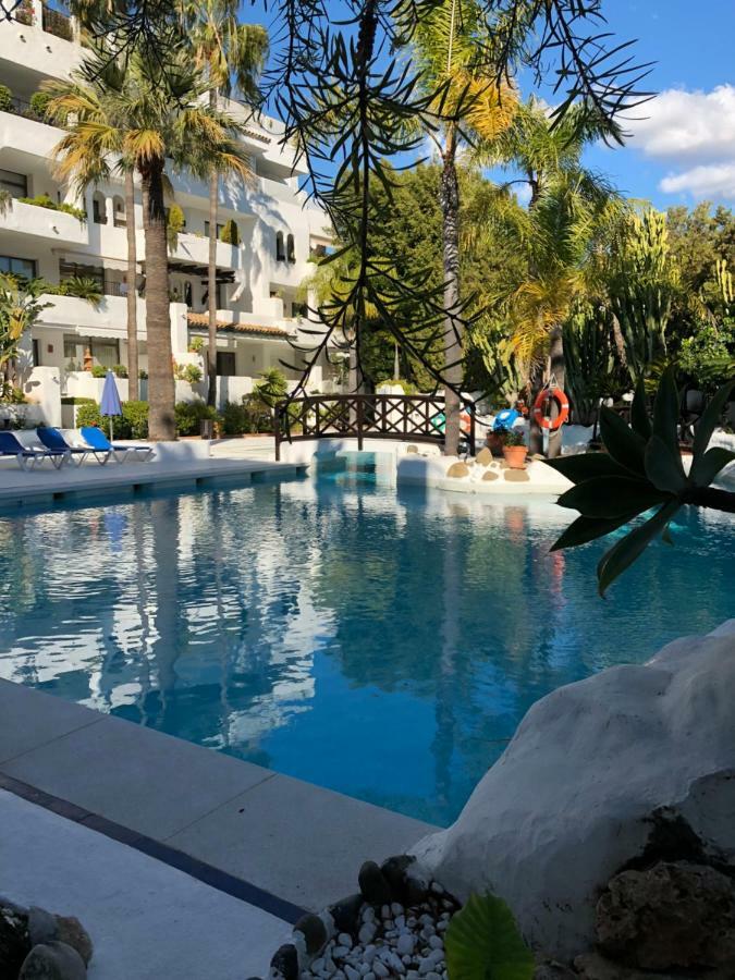 Luxury Apartment In La Isla, Walking Distance To Puerto Banus Marbella Exterior foto